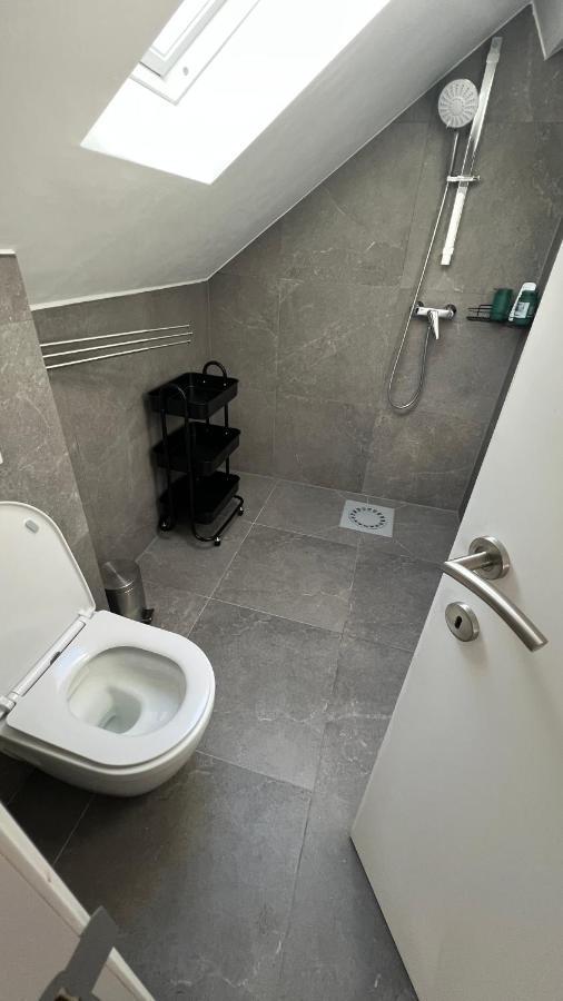Salzinneschezsoi 3 Namur Bagian luar foto